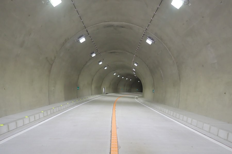 トンネル舗装